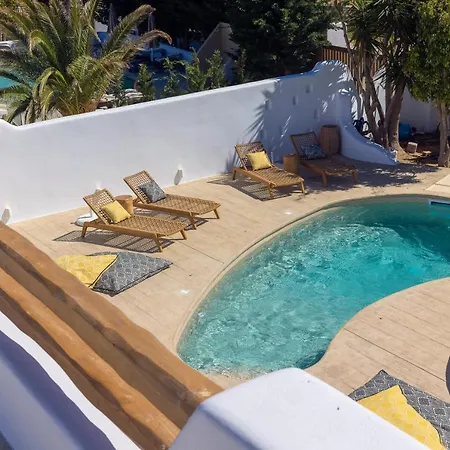 Exclusive Alyko Beach Front Pool And Jacuzzi Villa *