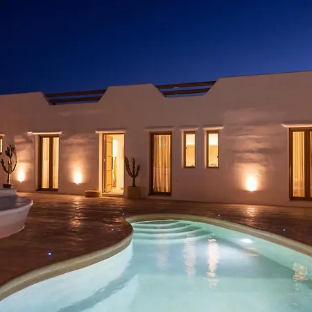 Vila Exclusive Alyko Beach Front Pool And Jacuzzi *